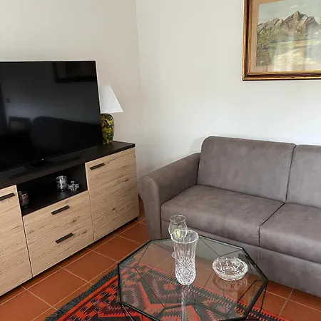Apartment Casa Elena *